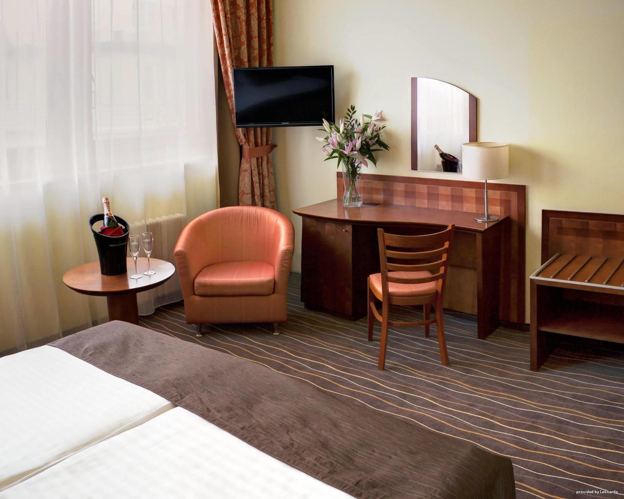 Luxury Family Hotel Bila Labut プラハ 部屋 写真